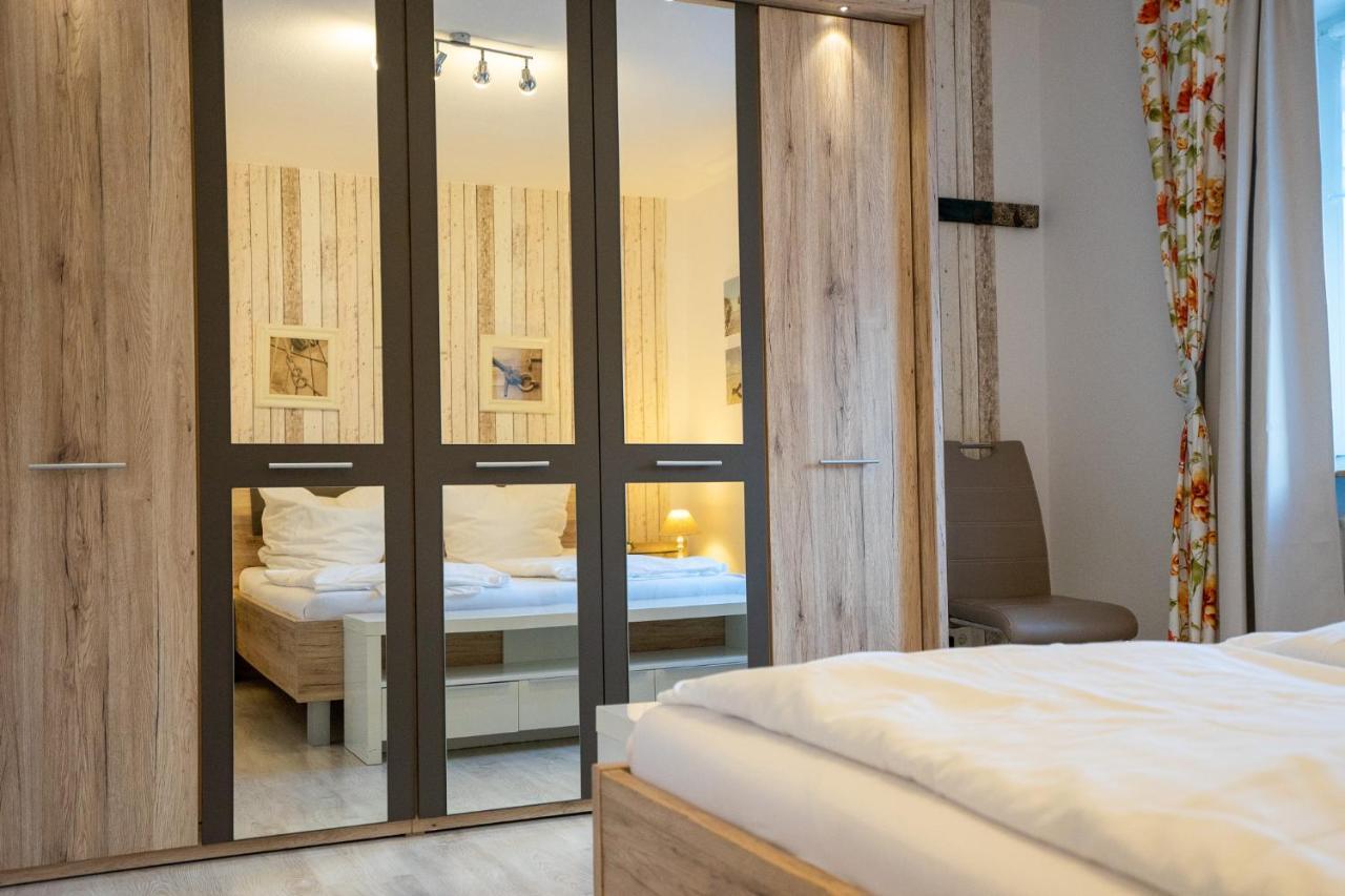 Hohenzollernpassage Wohnung Seemoewe Бюзум Экстерьер фото